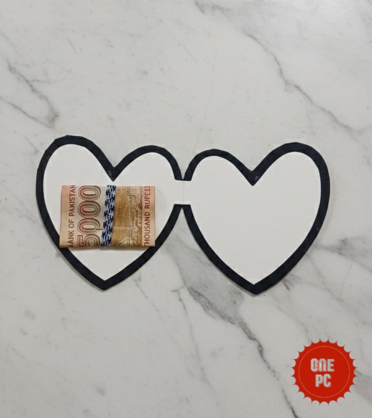 Royal Heart Red Velvet Eid Mubarak Envelope 1 PC