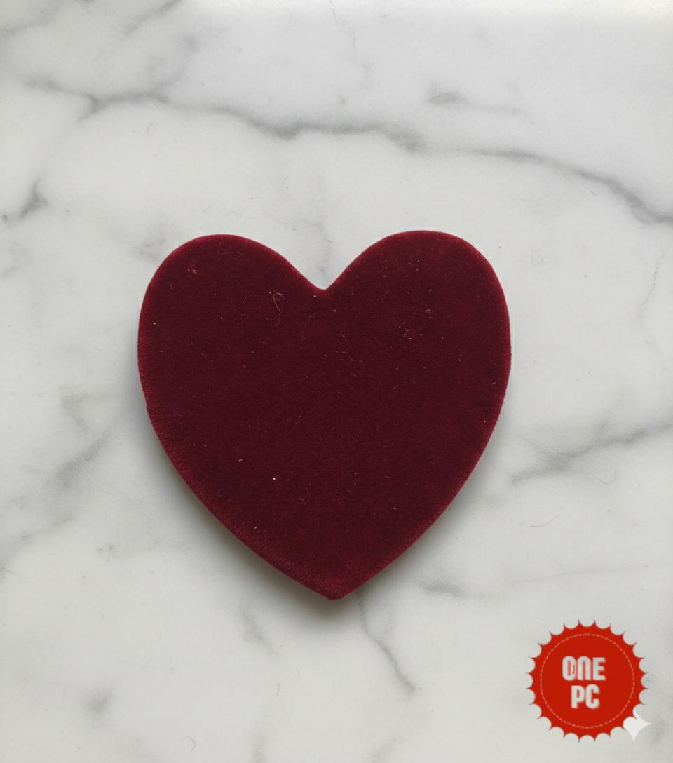 Royal Heart Red Velvet Eid Mubarak Envelope 1 PC